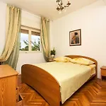 Ljiljana Rogoznica (Sibenik-Knin)