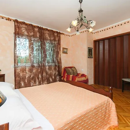 Ljiljana *