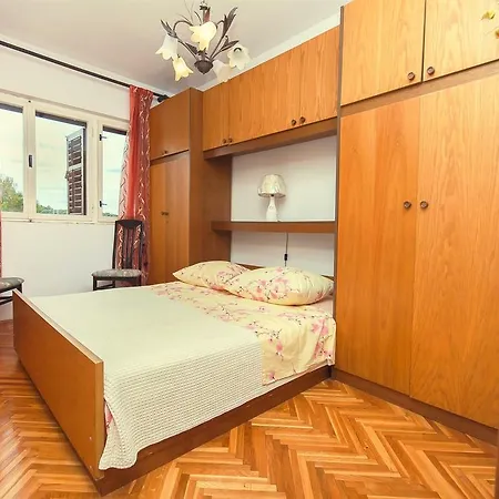 Ljiljana Apartamento Rogoznica (Sibenik-Knin)