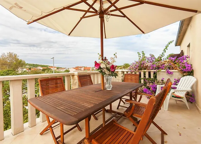 Ljiljana * Rogoznica (Sibenik-Knin)